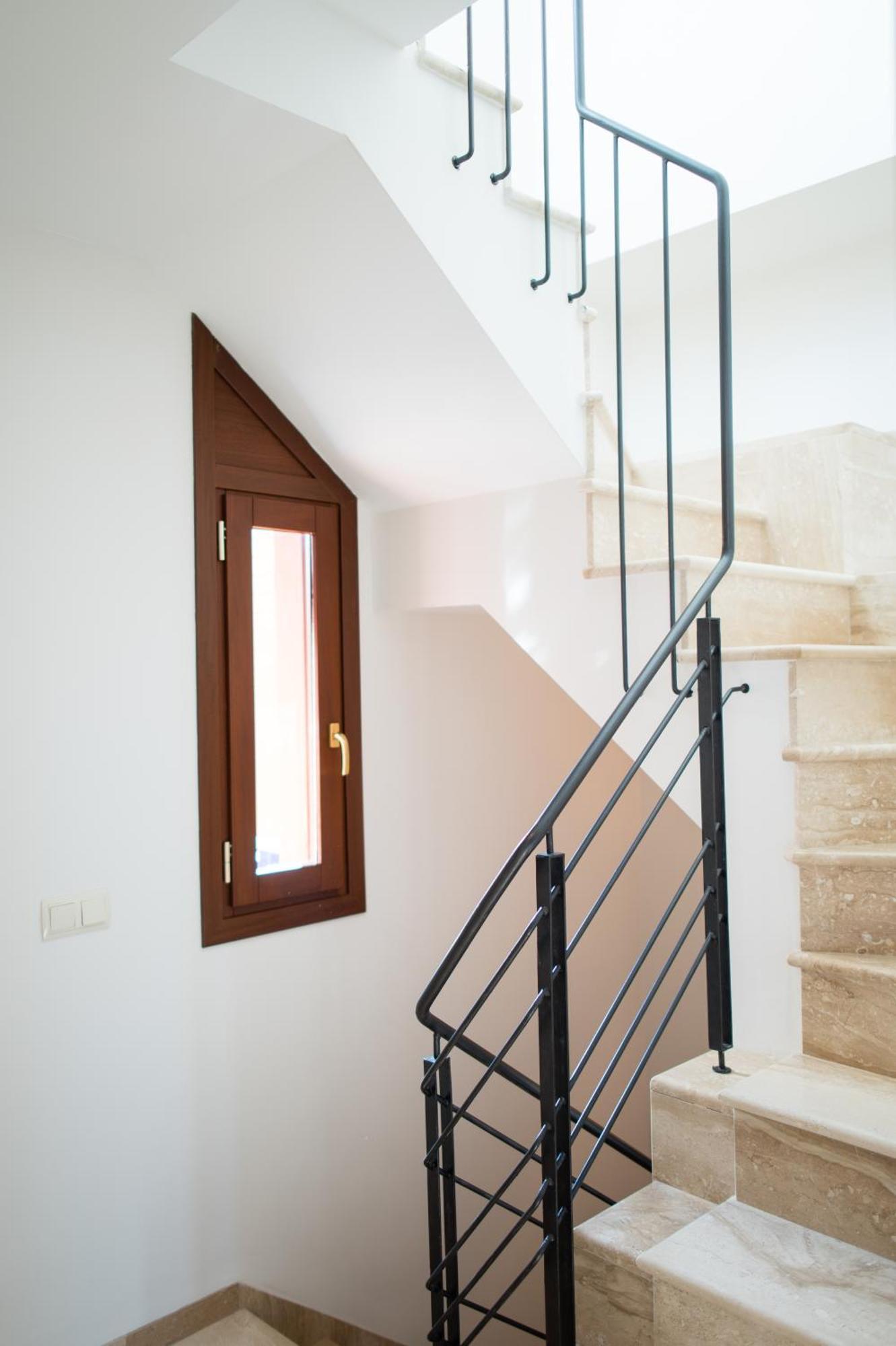 Exclusive Triplex With Private Terrace Siviglia
