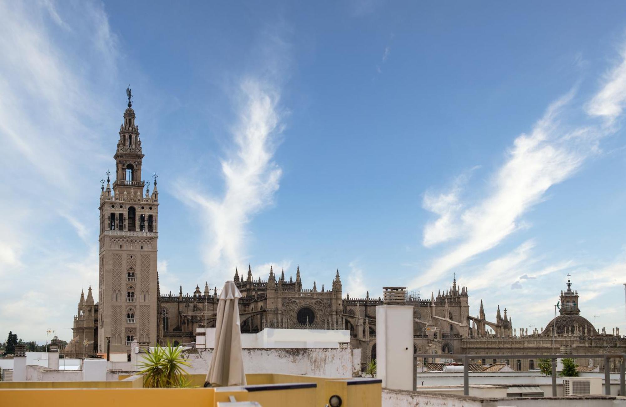 Exclusive Triplex With Private Terrace * Siviglia
