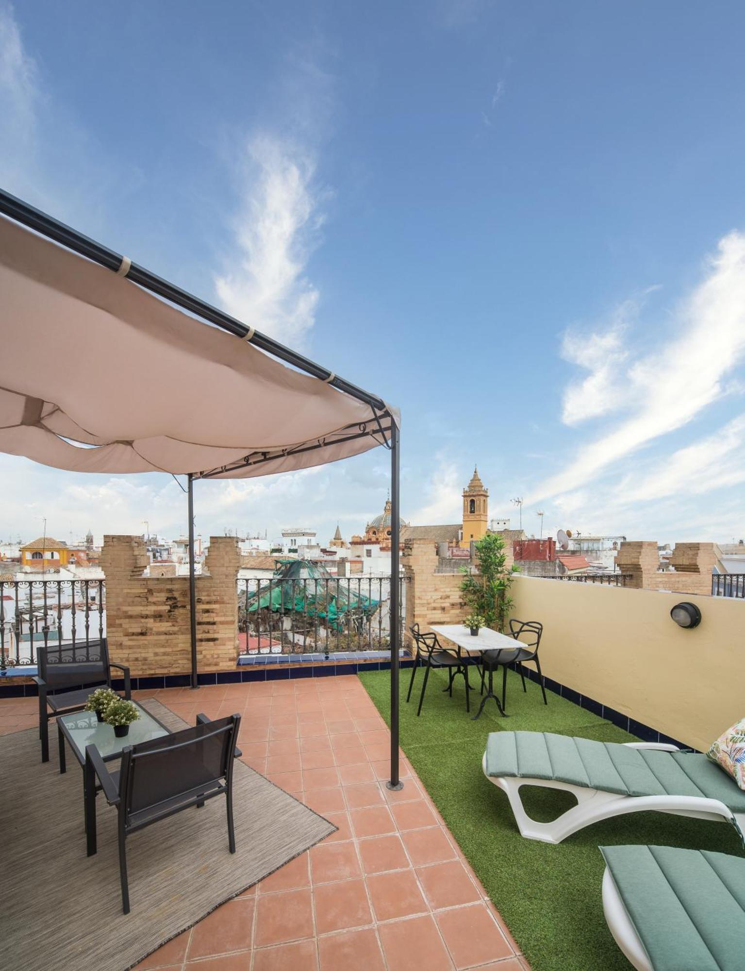 Exclusive Triplex With Private Terrace * Siviglia